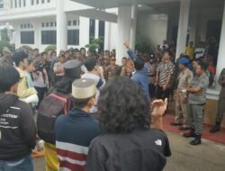 Rencana Bangun Tower Pemkab Bone Disambut Demo Warga