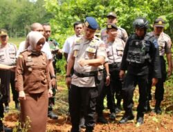 Kejari Bone Musnahkan Ratusan Barang Bukti Detonator