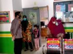 Jaga Wilayah Tetap Kondusif, Kapolsek Kunjungi Warga