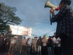 Bakar Ban Hingga Blokade Jalan, Mahasiswa Tolak Kebijakan yang Membebani Rakyat