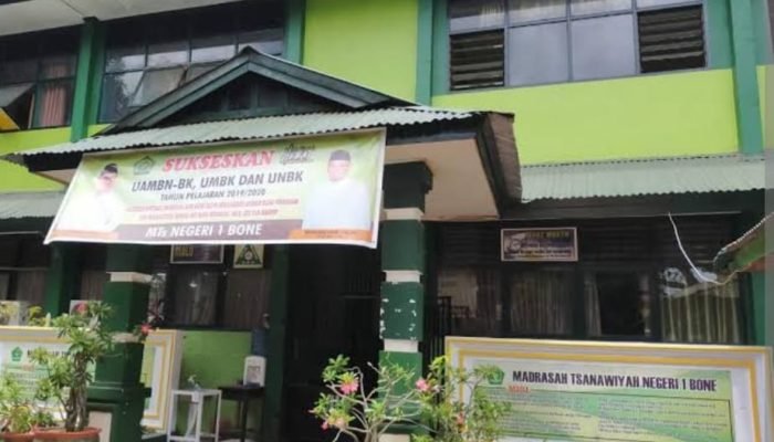 Beban Seragam-Infaq Jutaan di MTsN 1 Bone Dikeluhkan
