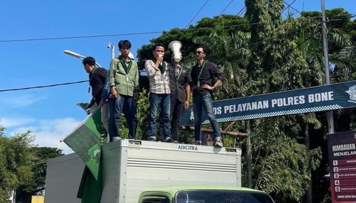 HMI Demo Polres, Kualitas Penegakan Hukum Hingga Transparansi Hibah Dipertanyakan