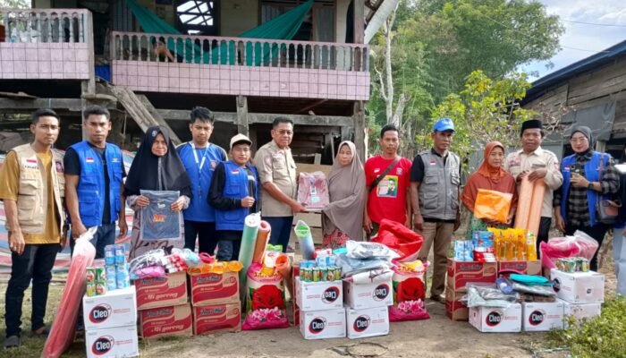 Aktif di Hari Libur, Dinsos Salurkan Bantuan ke Korban Puting Beliung