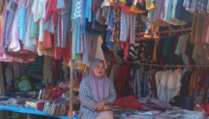 Pedagang di Mamasa Mengeluh: Kadang Betul-Betul Zonk