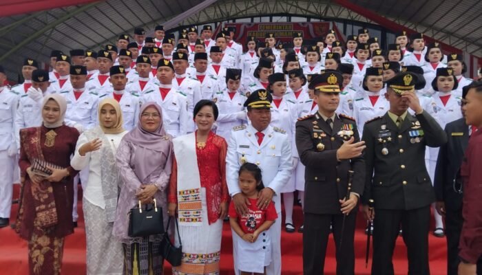 Bupati Mamasa Tenangkan Paskibraka Usai Insiden Bendera Terbalik