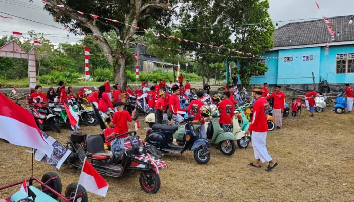 Unik dan Inspiratif, Komunitas Vespa Bone Peringati HUT RI dengan Konvoi Sosial