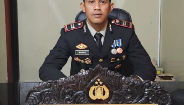 Polsek Palakka Kembali Angkat Trofi Kebersihan di Bone
