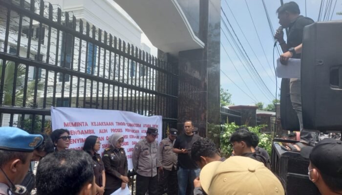 Mahasiswa Gugat Kajari Padang Sidempuan Diduga Rekayasa Kasus
