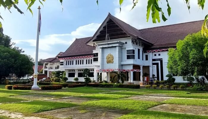 Tagihan PJU Rp2 Miliar Per Bulan, Pemda Bone Bayar Melebihi Rekomendasi