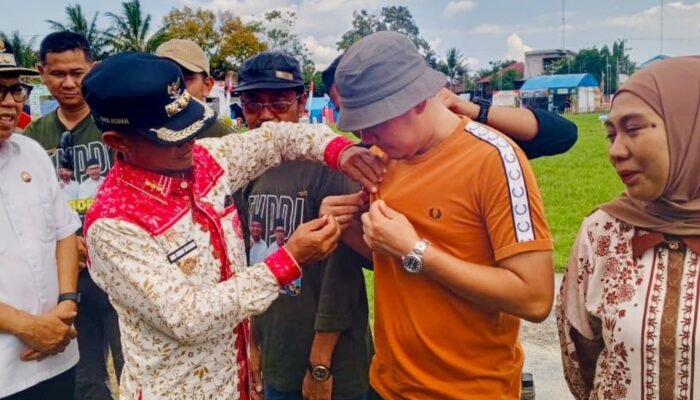 Camat Andi Iqbal Raih Pin Emas Prestisius, Wujud Dedikasi dan Kinerja Maksimal