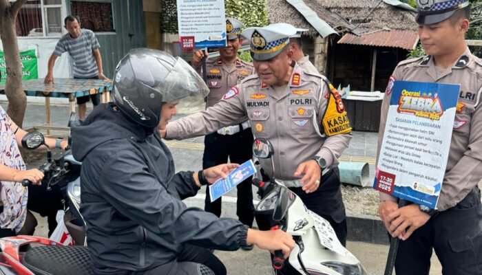 Tekan Kecelakaan, Satlantas Bone All-Out Edukasi di Jalan Sudirman