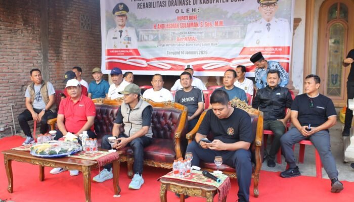 Bupati Bone Resmikan Proyek Jalan dan Drainase Rp13,1 Miliar