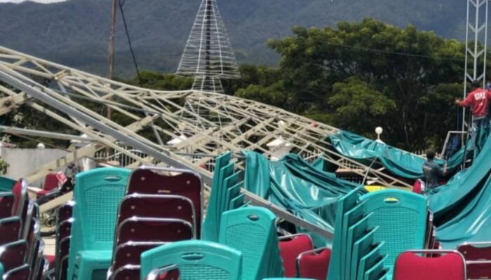 Terowongan Rujab Bupati Mamasa Runtuh Diterjang Angin Kencang