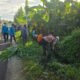 SPPG dan Warga Gotong Royong Bersihkan Saluran