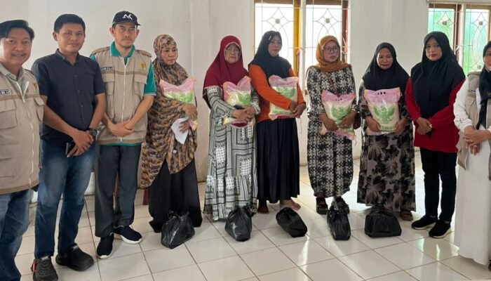 Gerak Cepat BAZNAS, Ratusan Paket Bantuan Mengalir untuk Korban Banjir di Bone
