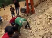 Tragis! Tambang Lampoko Diduga Makan Korban, Detik-detik Evakuasi Pekerja Beredar