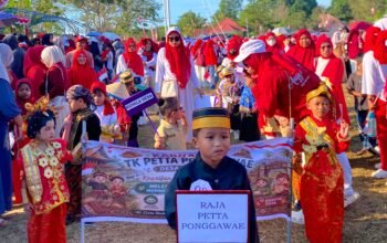 Tampil Beda di Karnaval, TK Petta Ponggawae Angkat Kearifan Lokal Desa Matuju