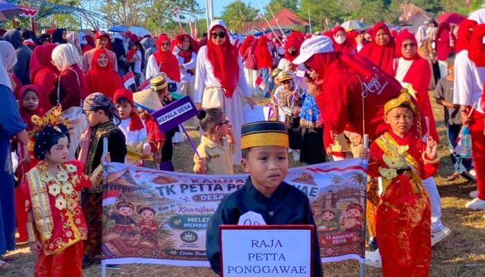 Tampil Beda di Karnaval, TK Petta Ponggawae Angkat Kearifan Lokal Desa Matuju