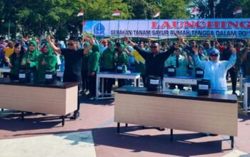 Di Kegiatan Launching Gerakan Tanam Sayur, Bupati Ancam Sanksi Pembuang Sampah Sembarangan