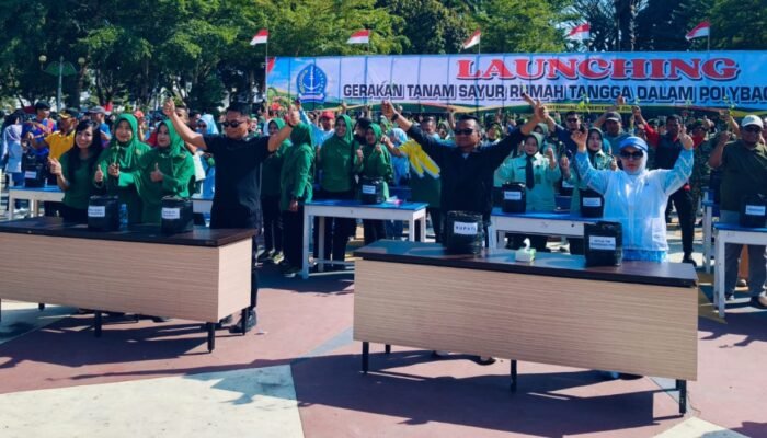 Di Kegiatan Launching Gerakan Tanam Sayur, Bupati Ancam Sanksi Pembuang Sampah Sembarangan