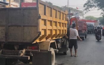 Warga Curiga Truk Tanpa Pelat Nomor Main Solar, Polisi Akan Cek