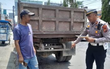 Satlantas Polres Bone Tindak Truk Tanpa Pelat Nomor Belakang